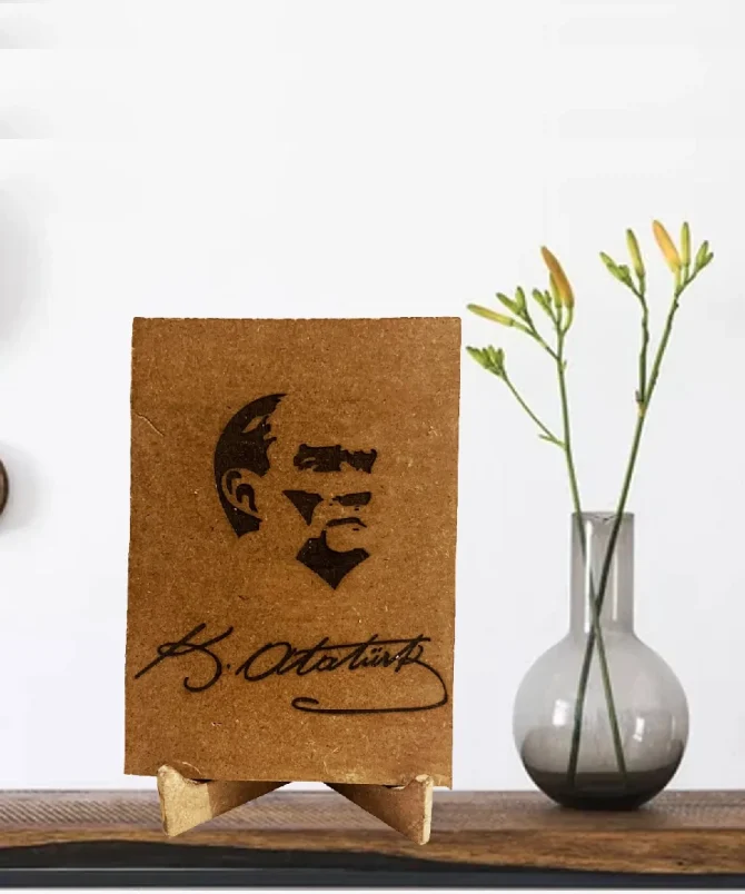 Ataturk un En Guzel Resmi Ahsap Uzerine Kazima Ahsap Ayakli 6